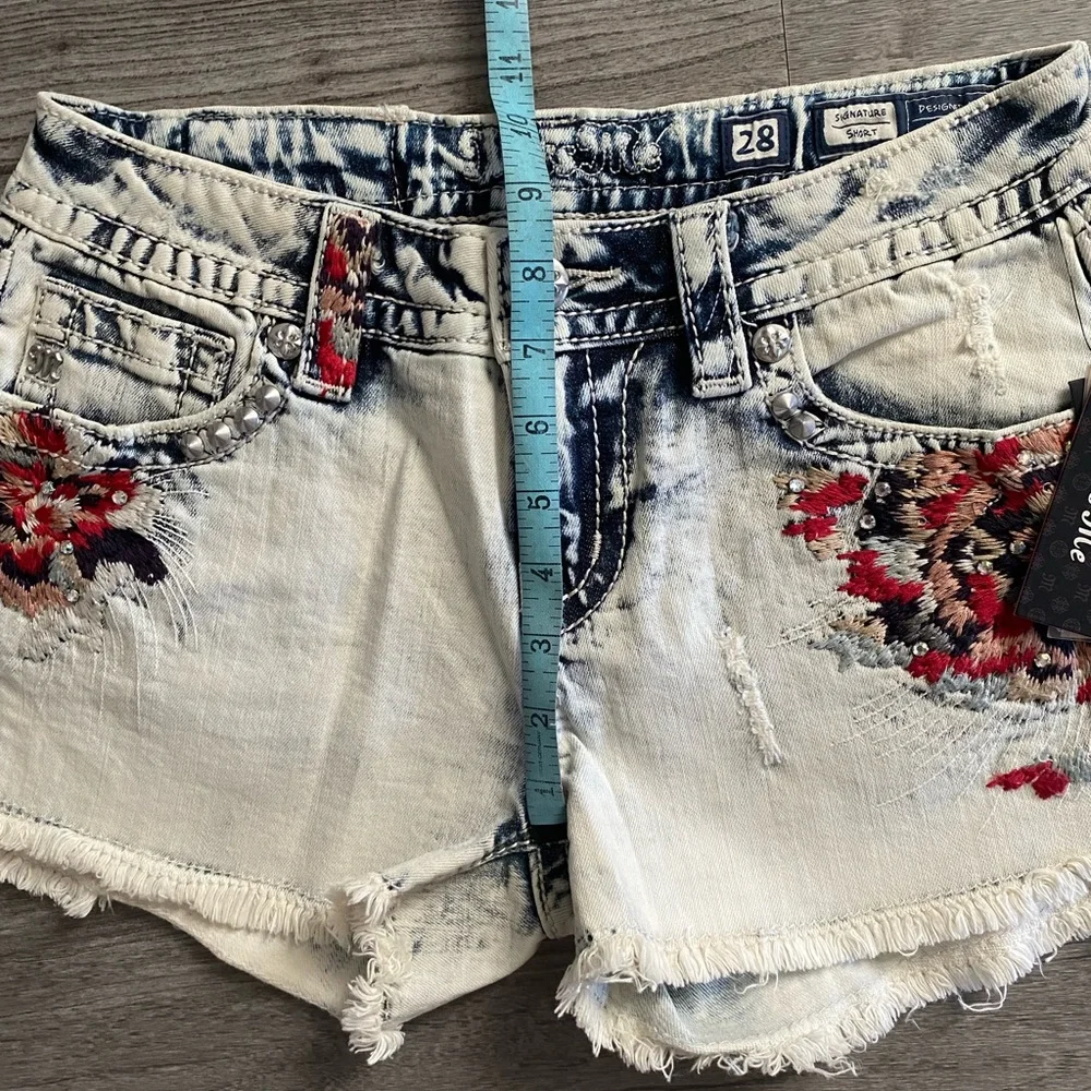 Miss Me Denim Shorts NWT - Picture 5 of 9